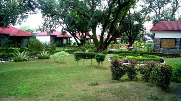 Corbett Leela Vilas Hotel Corbett National Park Bagian luar foto