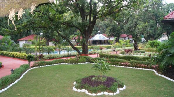 Corbett Leela Vilas Hotel Corbett National Park Bagian luar foto