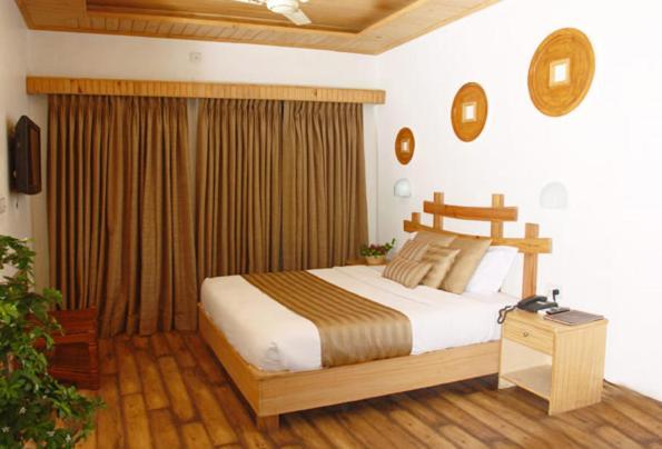 Corbett Leela Vilas Hotel Corbett National Park Ruang foto